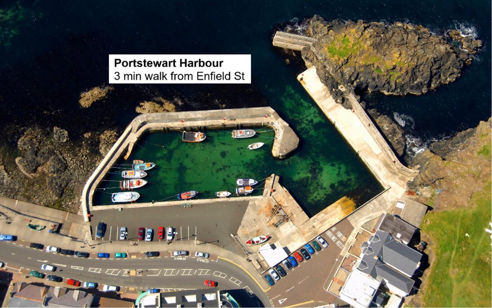 Enfield Street House Behind Portstewart Promenade With Partial Sea View From Front 3 Bed Sleeps 7 Villa Luaran gambar